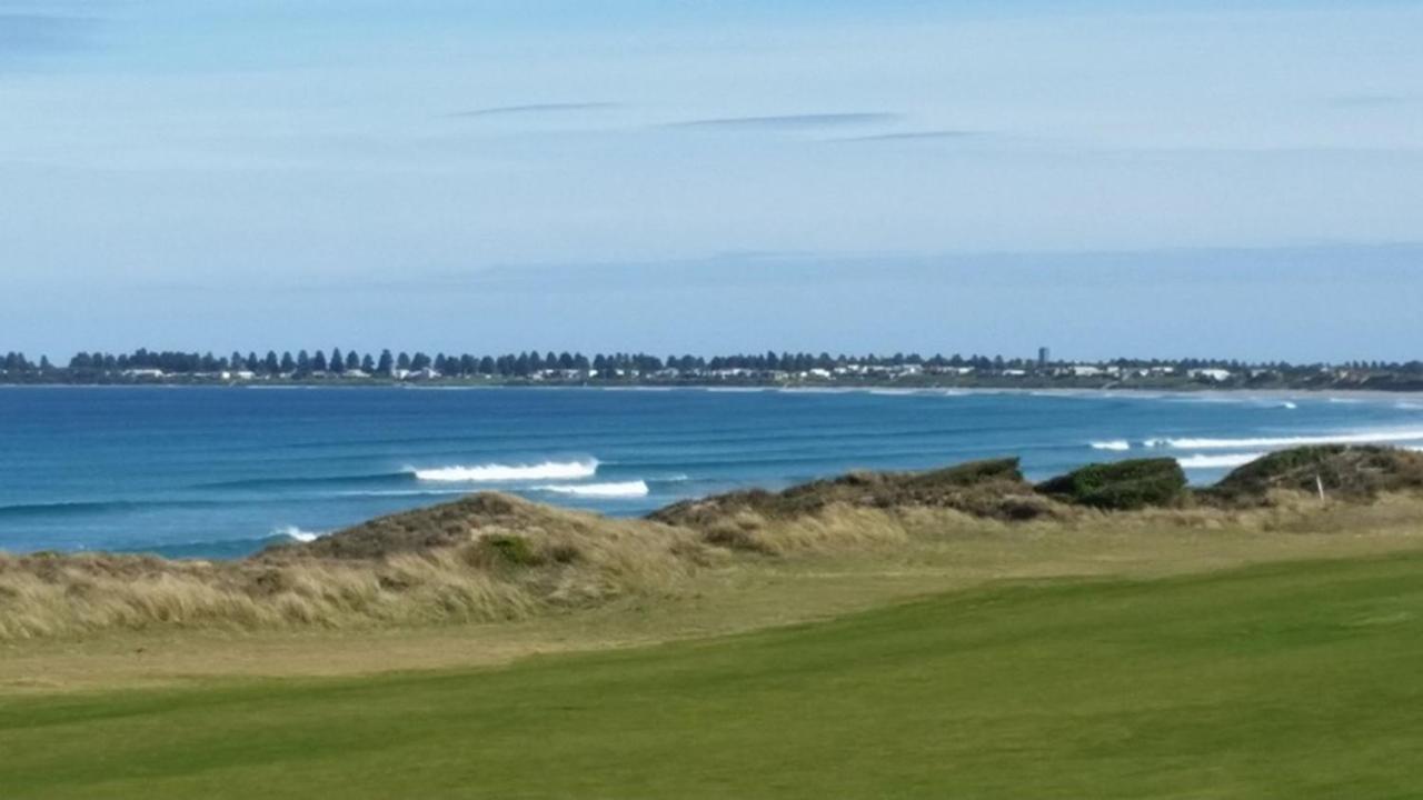 The Caledonian Inn Port Fairy Exteriör bild