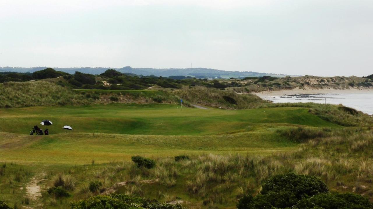 The Caledonian Inn Port Fairy Exteriör bild